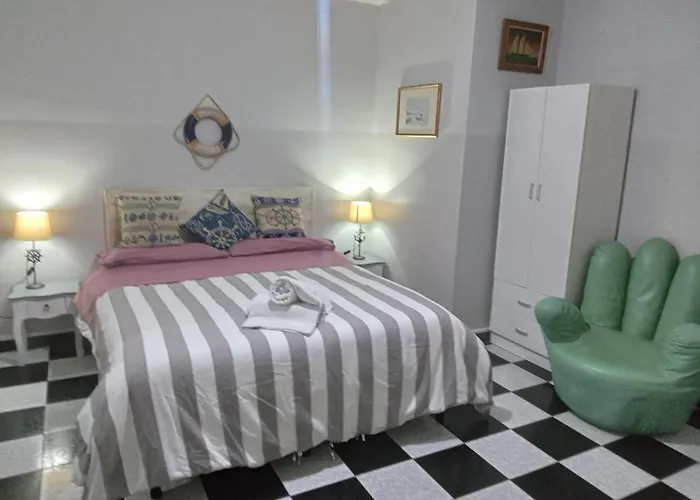 Salvone\'S House B&B